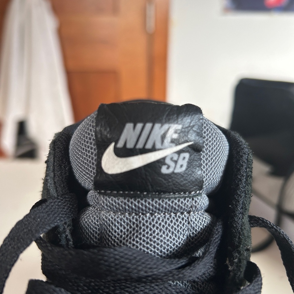 Nike sb blazer mid size 12